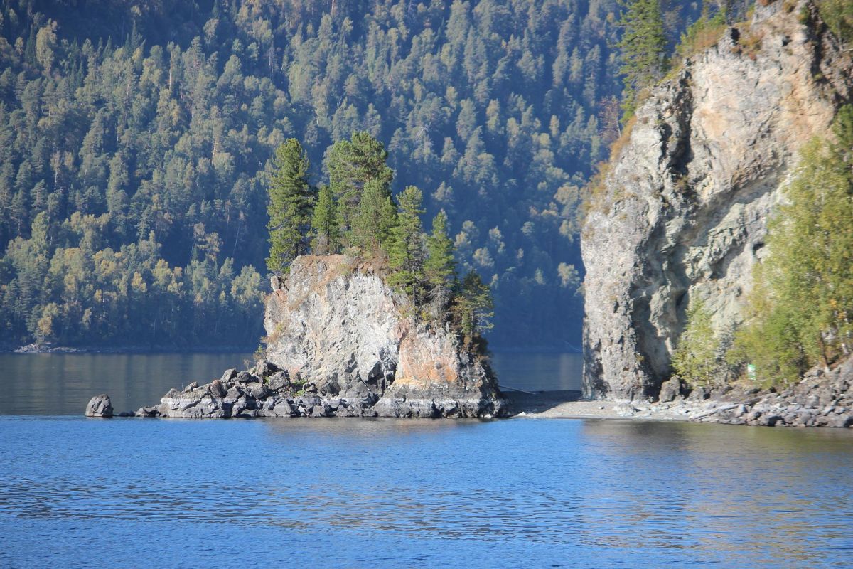 Телецкое озеро "По 5 водопадам с посещением поселка Яйлю", экскурсия