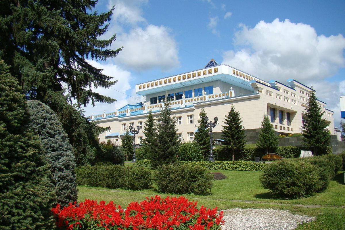 В горной долине город любимый, экскурсия